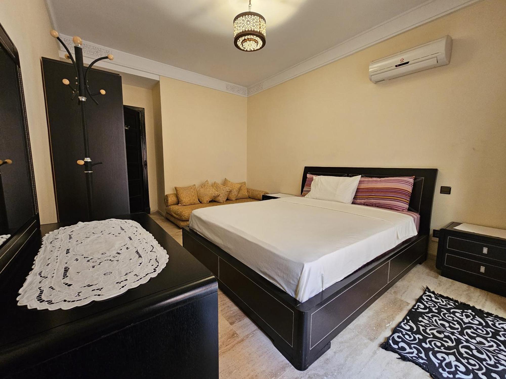 Appartement Douillet Au Centre Gueliz Marrakesh Exterior foto